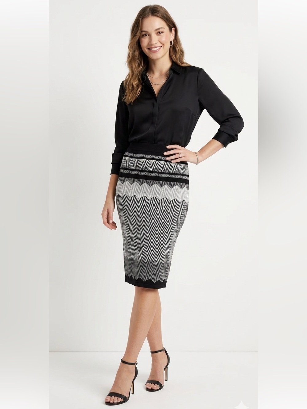 Max Studio Black and White Chevron Pencil Skirt Size Small